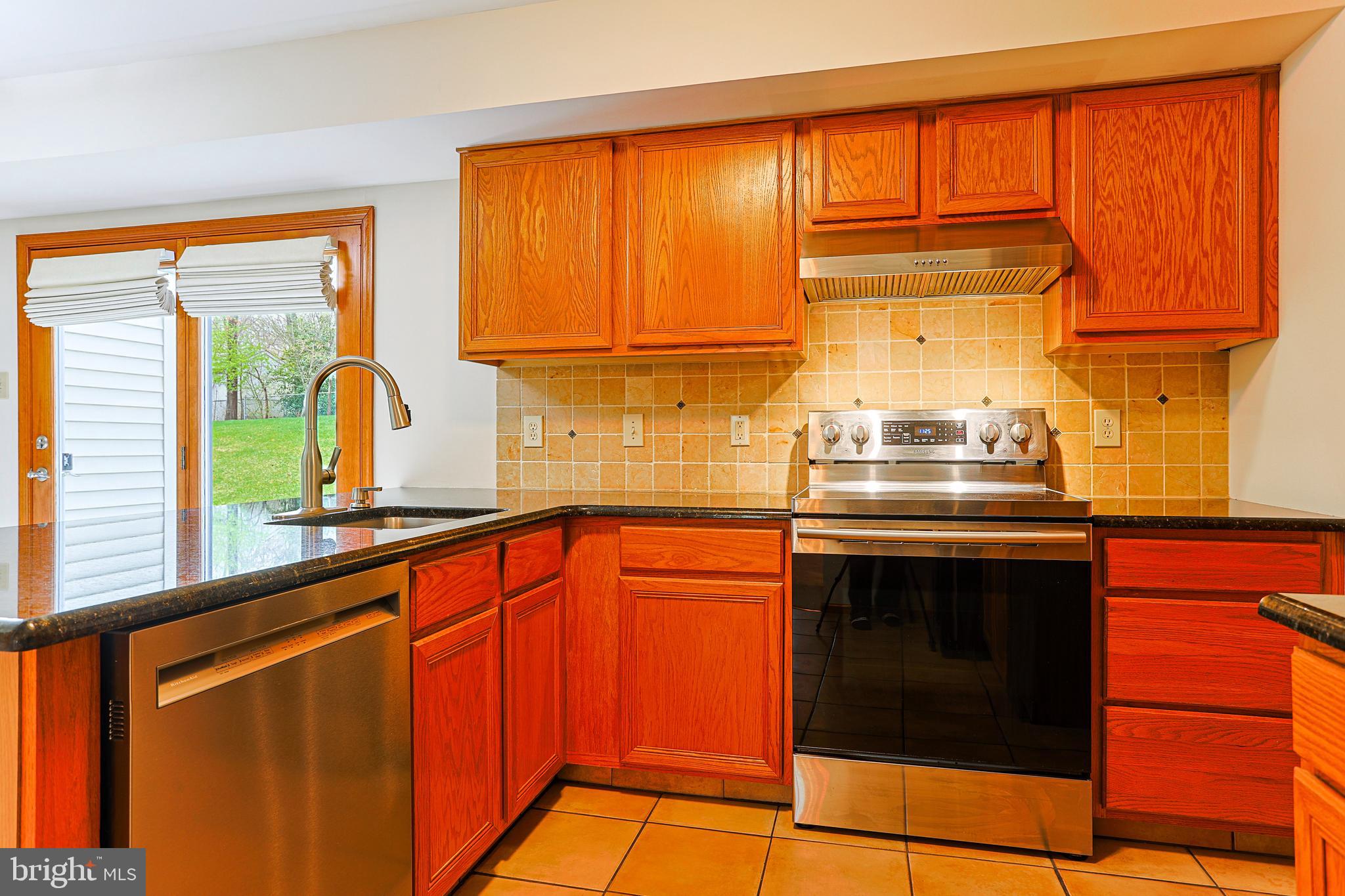 4304 Riders Lane Upper Chichester, PA 19061 - Photo 4 of 42 Gallery Image 4