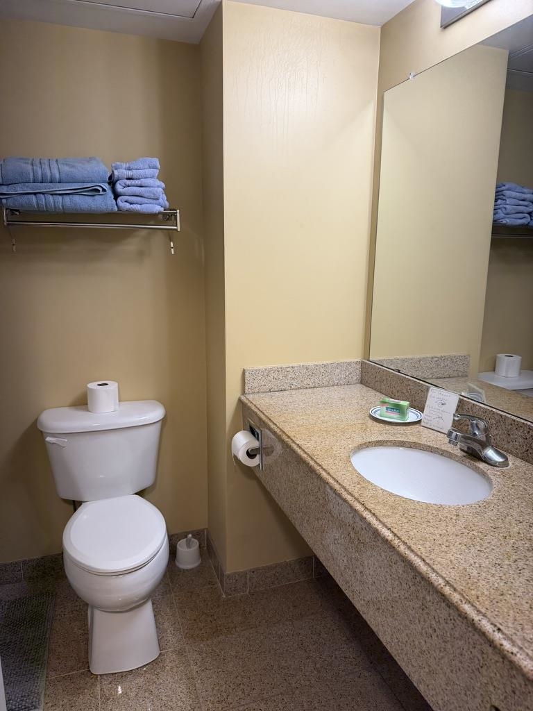 703 Ocean Boulevard, Unit 305 Hampton, NH 03842 - Photo 11 of 16