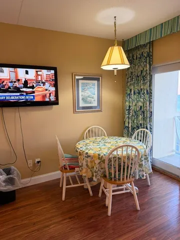 $1,350 | 703 Ocean Boulevard, Unit 305, Hampton, NH 03842