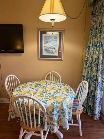 $1,350 | 703 Ocean Boulevard, Unit 305, Hampton, NH 03842
