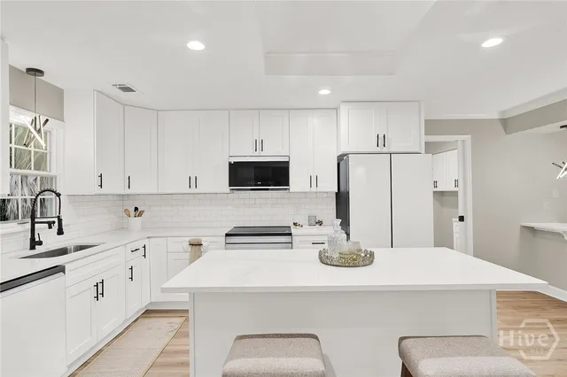 $699,000 | 5 Fletcher Lane, Savannah, GA 31411