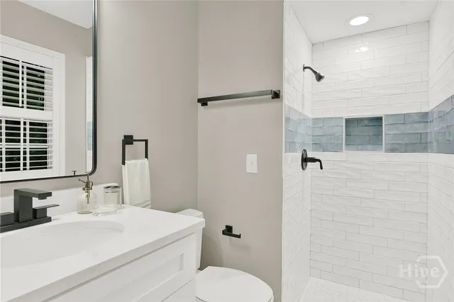 $699,000 | 5 Fletcher Lane, Savannah, GA 31411