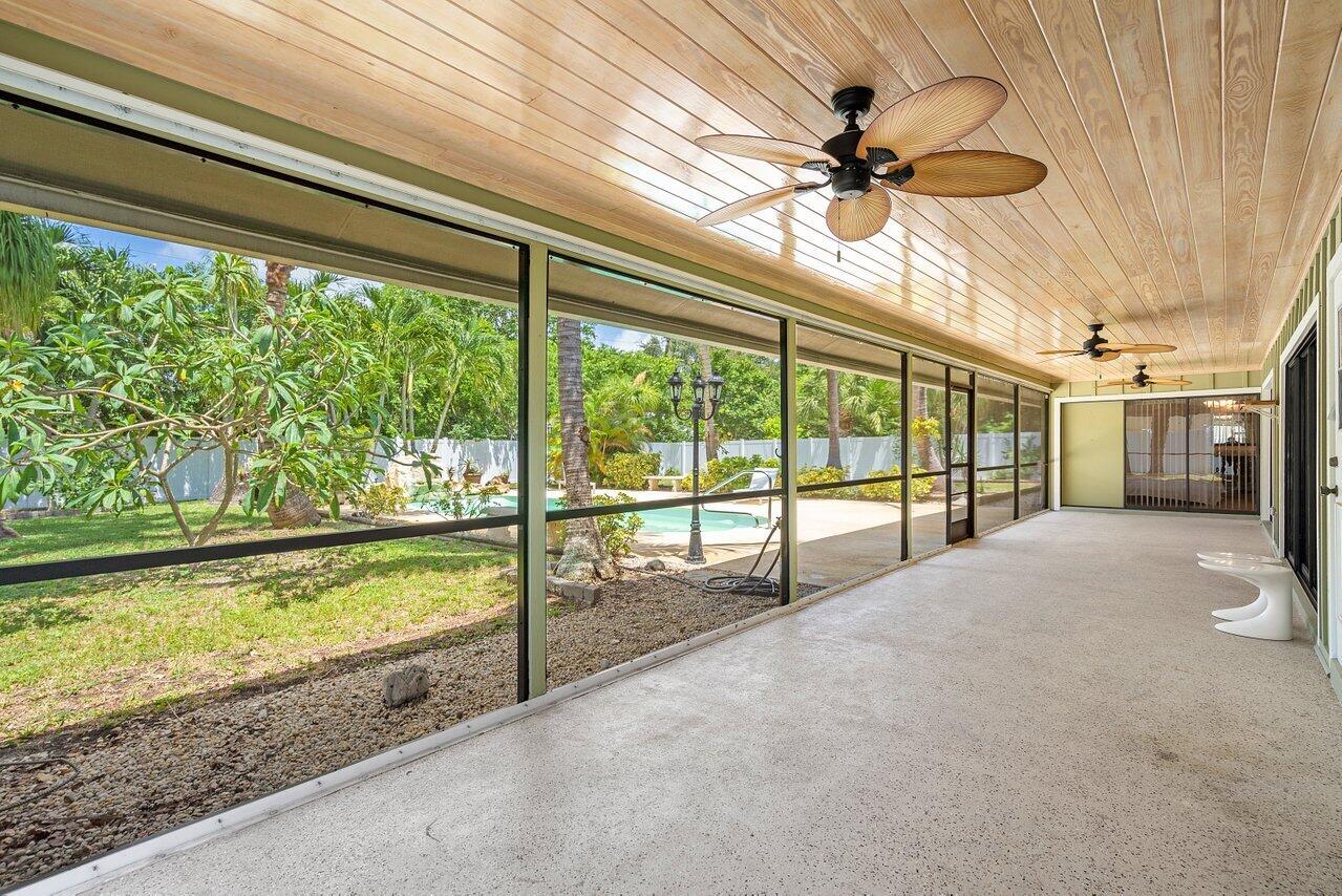 11223 Monet Ridge Road Palm Beach Gardens, FL 33410 - Photo 17 of 30 screened patio