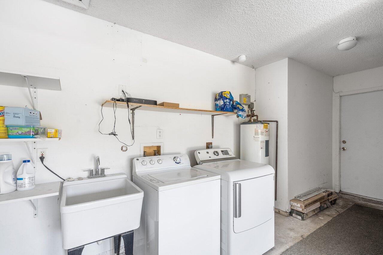 11223 Monet Ridge Road Palm Beach Gardens, FL 33410 - Photo 23 of 30 laundry (in garage)