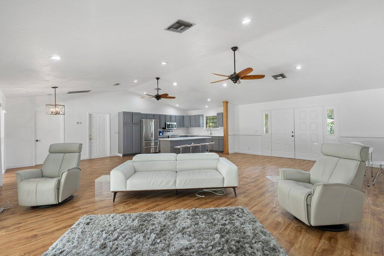 11223 Monet Ridge Road Palm Beach Gardens, FL 33410 - Photo 3 of 30 entry
