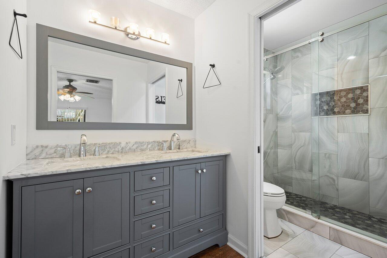 11223 Monet Ridge Road Palm Beach Gardens, FL 33410 - Photo 10 of 30 Primary Bath
