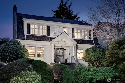 $1,785,000 | 2103 5th Avenue North, Seattle, WA 98109