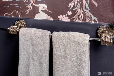 $1,785,000 | 2103 5th Avenue North, Seattle, WA 98109