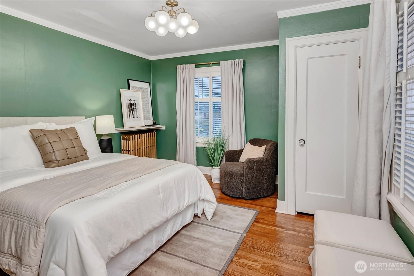 2103 5th Avenue North Seattle, WA 98109 - Photo 26 of 38