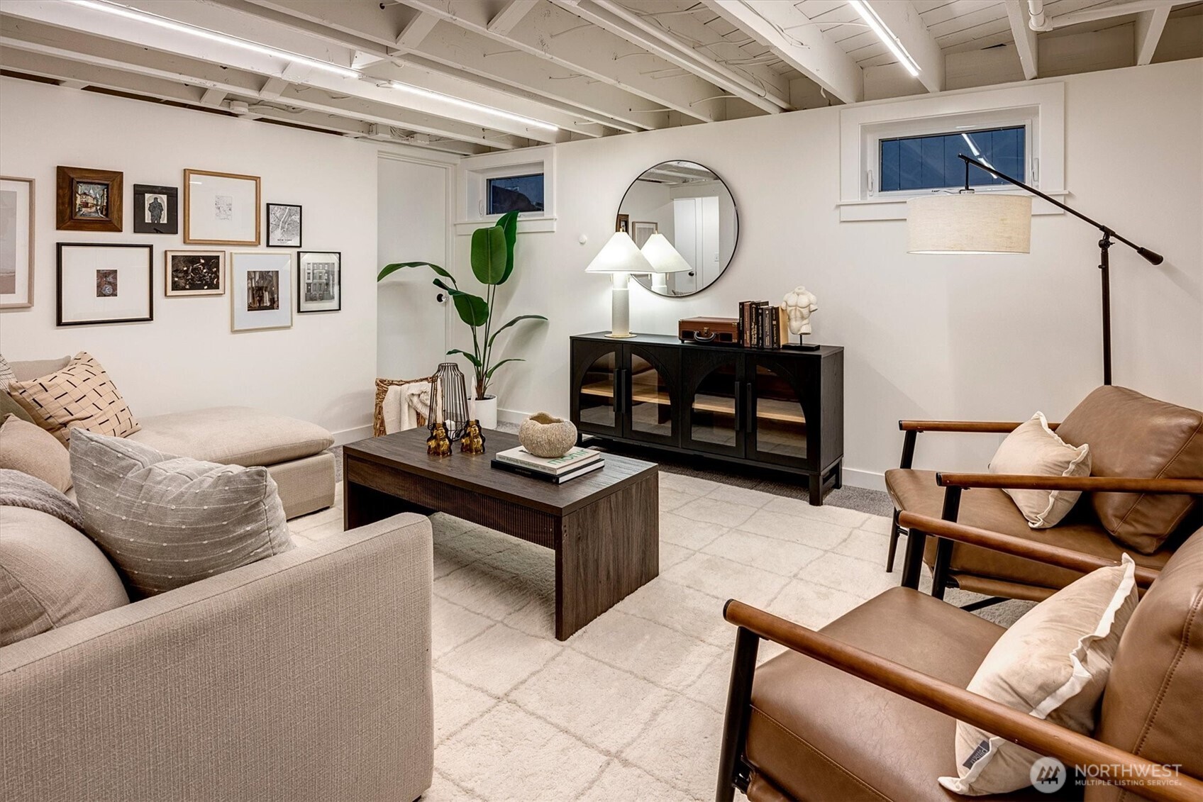 2103 5th Avenue North Seattle, WA 98109 - Photo 29 of 38