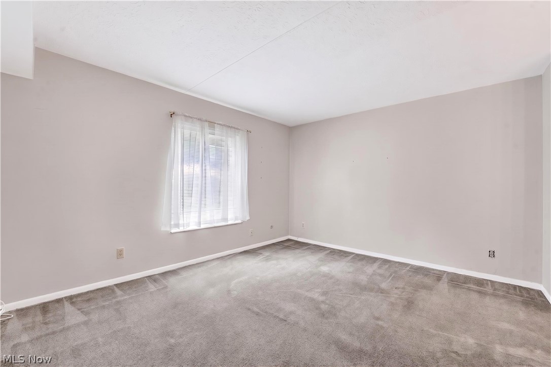 22936 Mastick Road, Unit 101 Cleveland, OH 44126 - Photo 19 of 27
