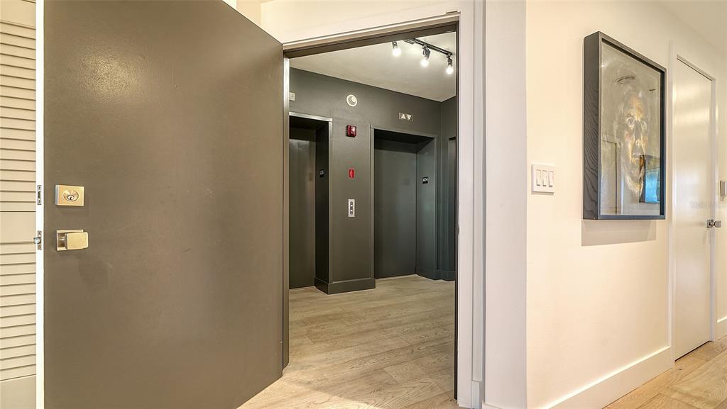 401 North Point Road, Unit 404 Osprey, FL 34229 - Photo 7 of 95 Gallery Image 7