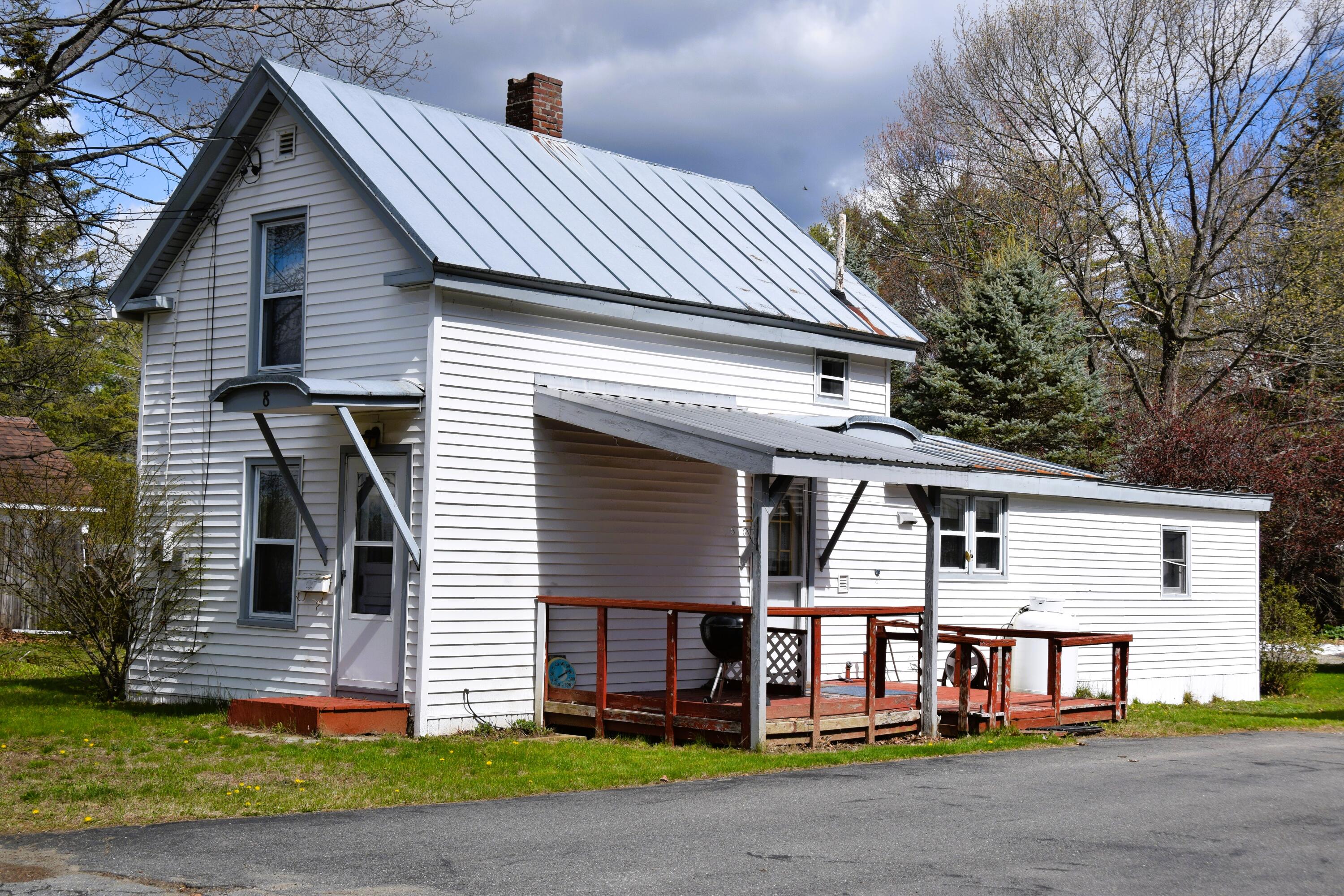 8 Fern Street Madison, ME 04950 - Photo 2 of 25 DSC_0002