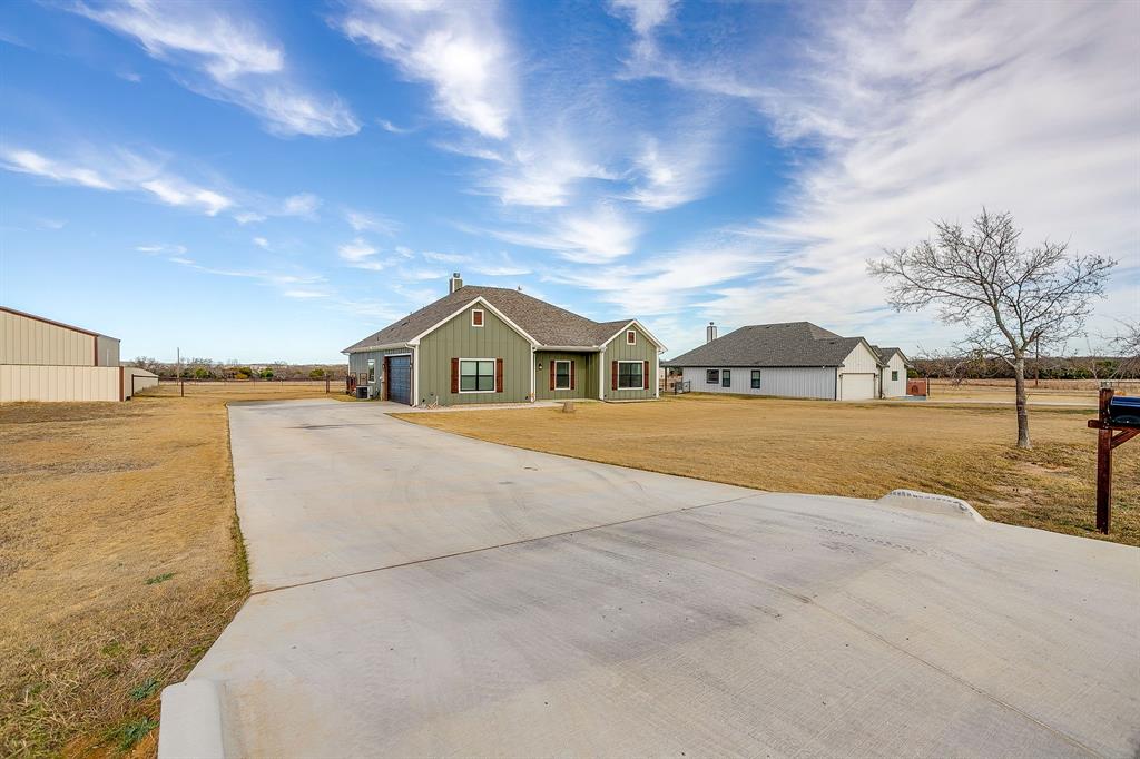 920 Kite Road Mineral Wells, TX 76067 - Photo 5 of 30 a view of house with outdoor space