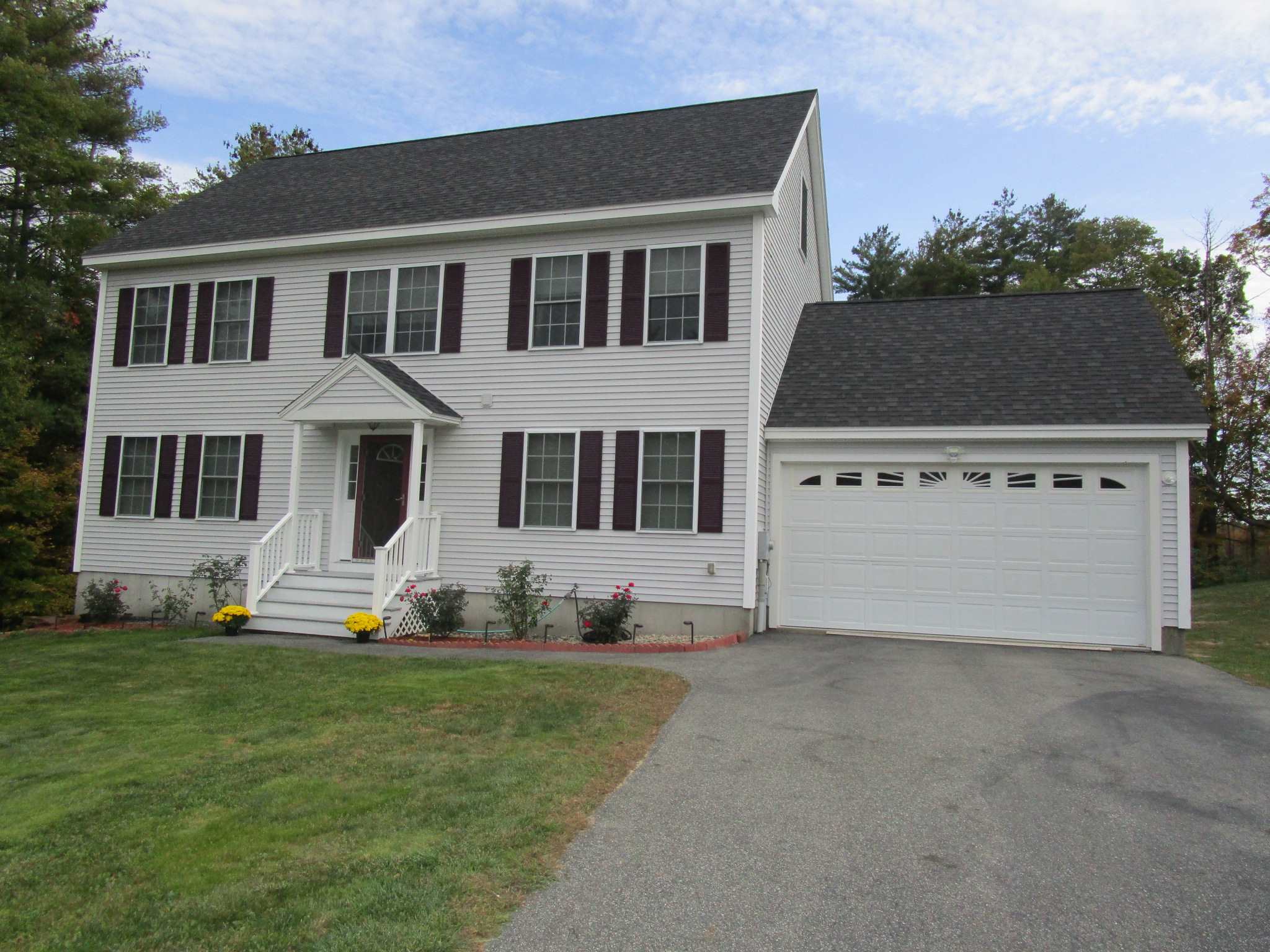 9 Benjamin Way Epping, NH 03042 - Photo 1 of 40