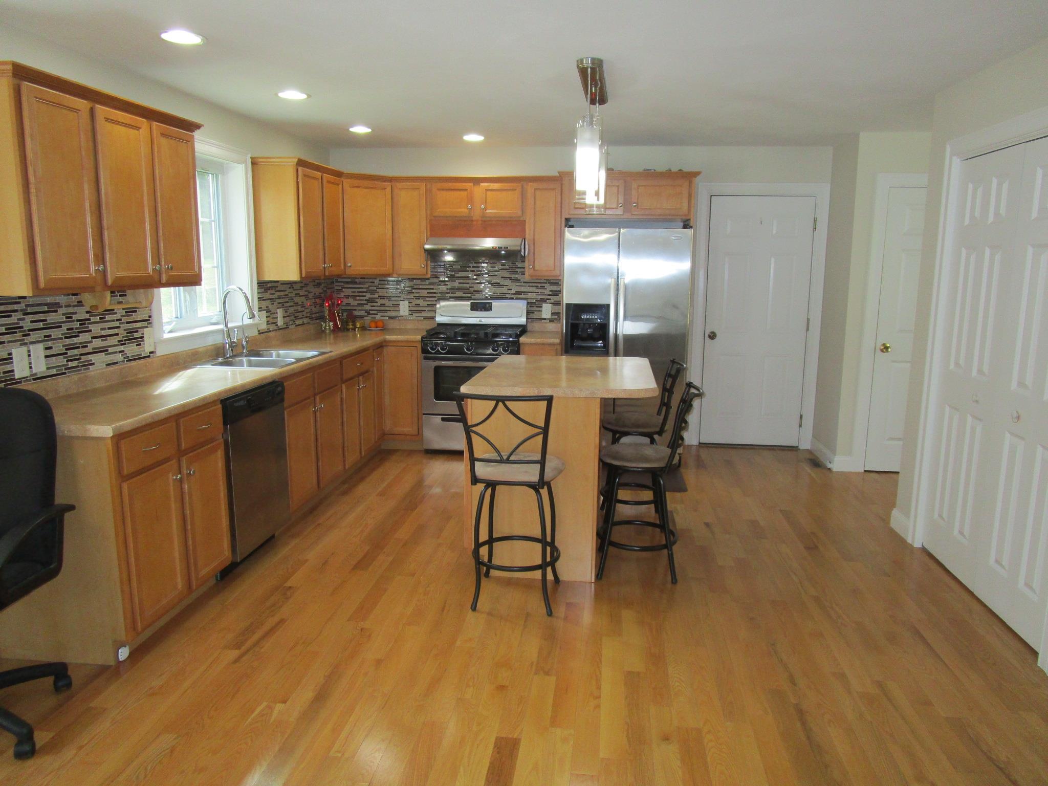 9 Benjamin Way Epping, NH 03042 - Photo 11 of 40