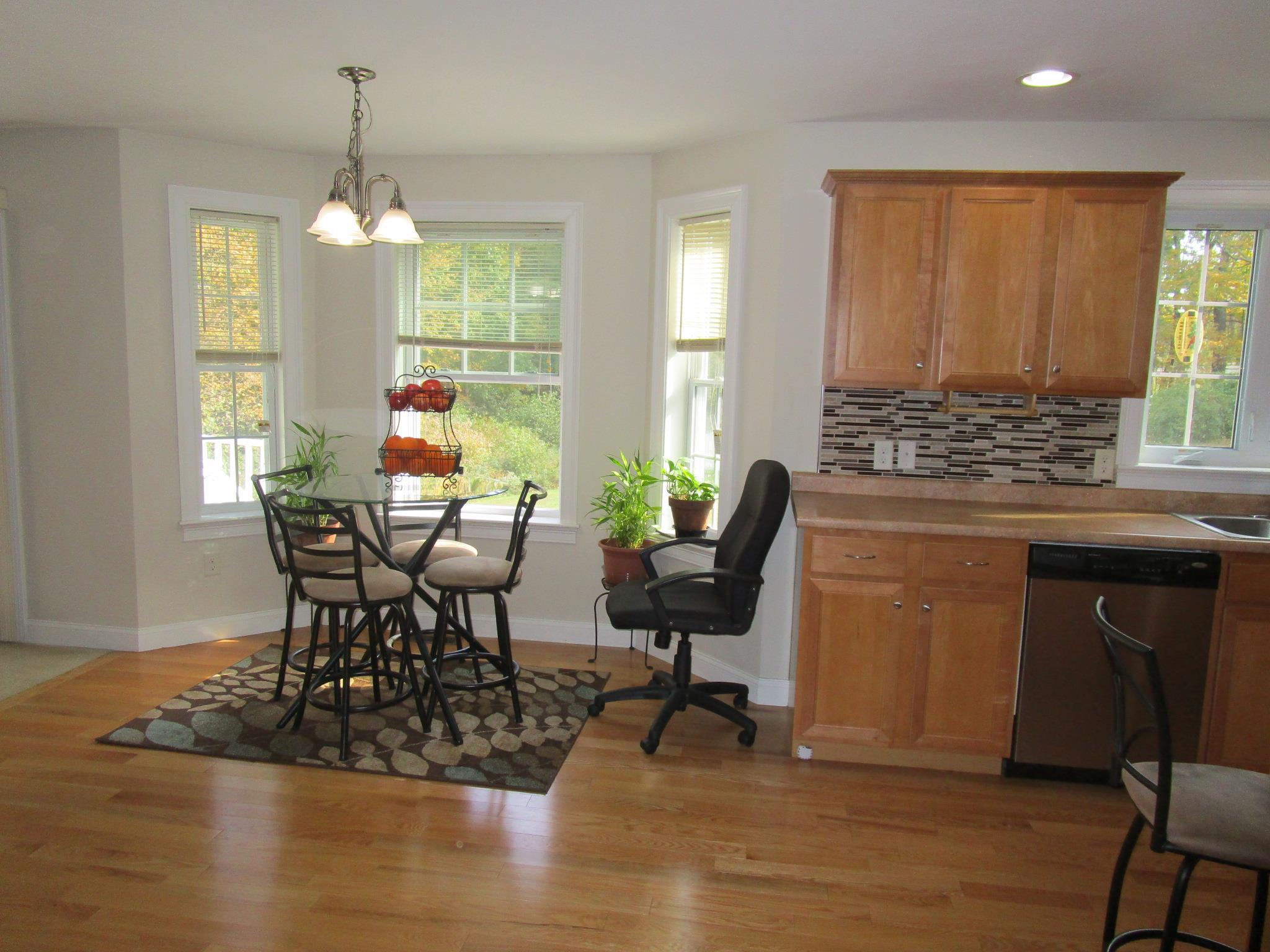 9 Benjamin Way Epping, NH 03042 - Photo 12 of 40