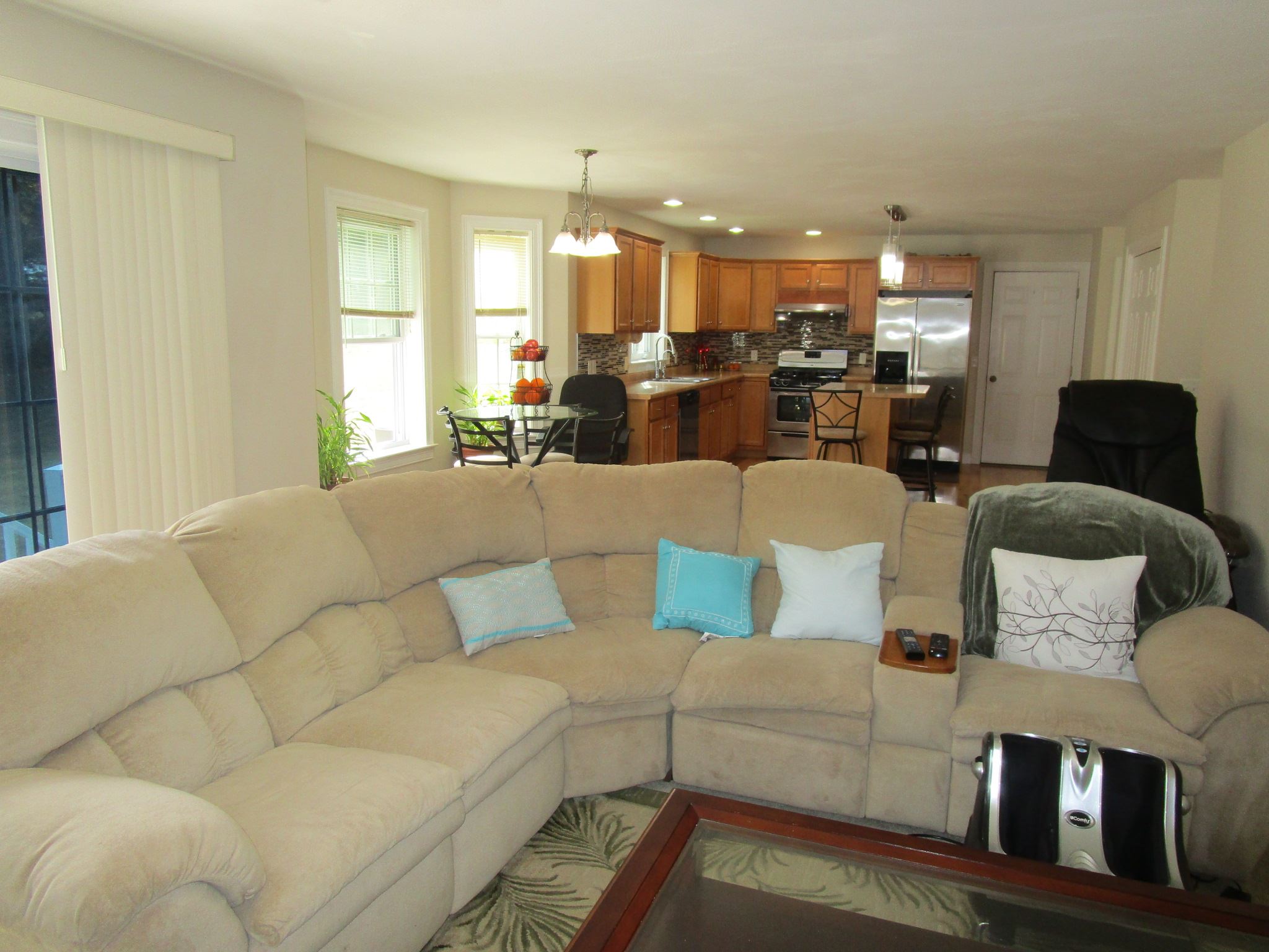 9 Benjamin Way Epping, NH 03042 - Photo 15 of 40