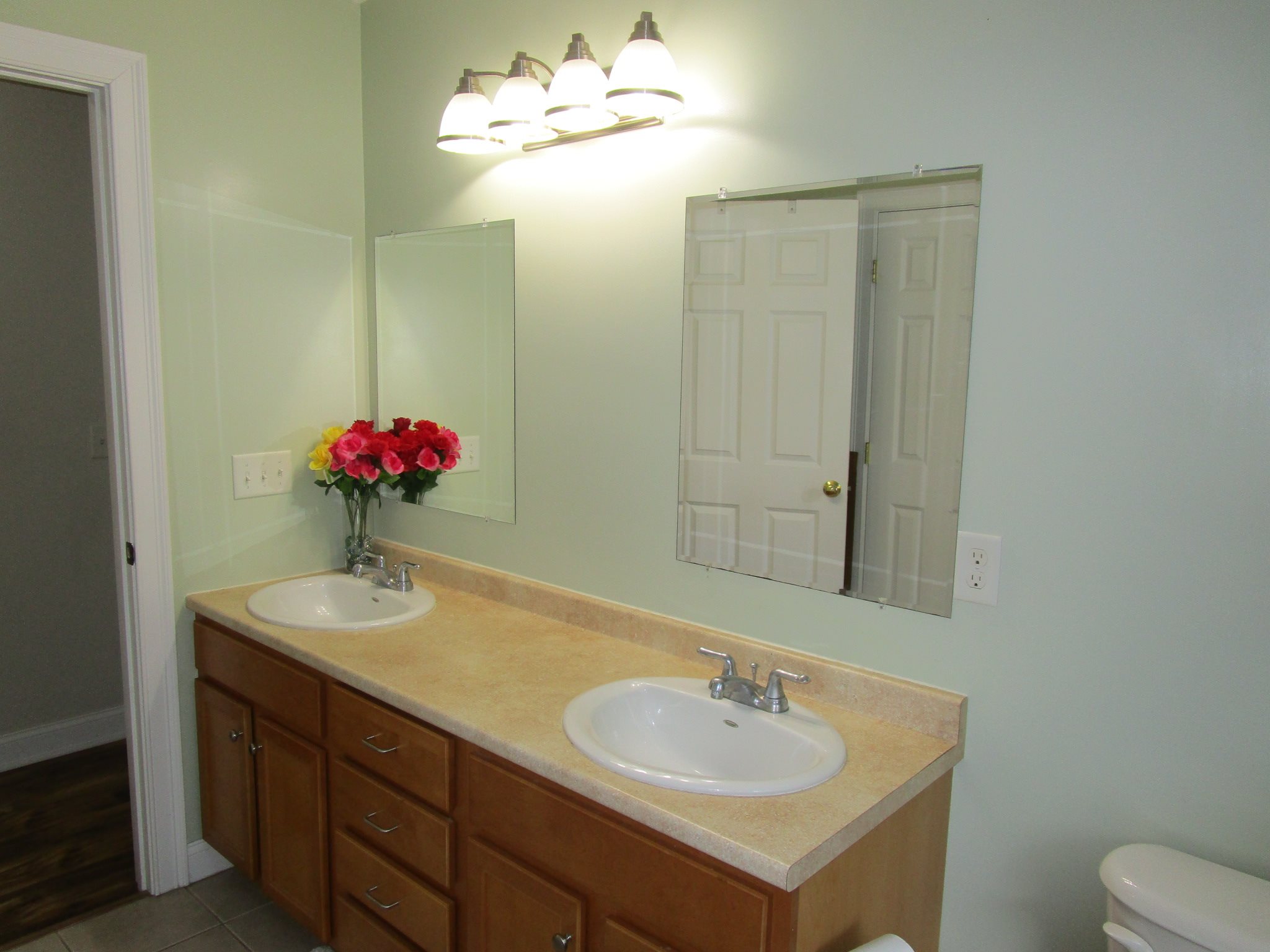 9 Benjamin Way Epping, NH 03042 - Photo 23 of 40