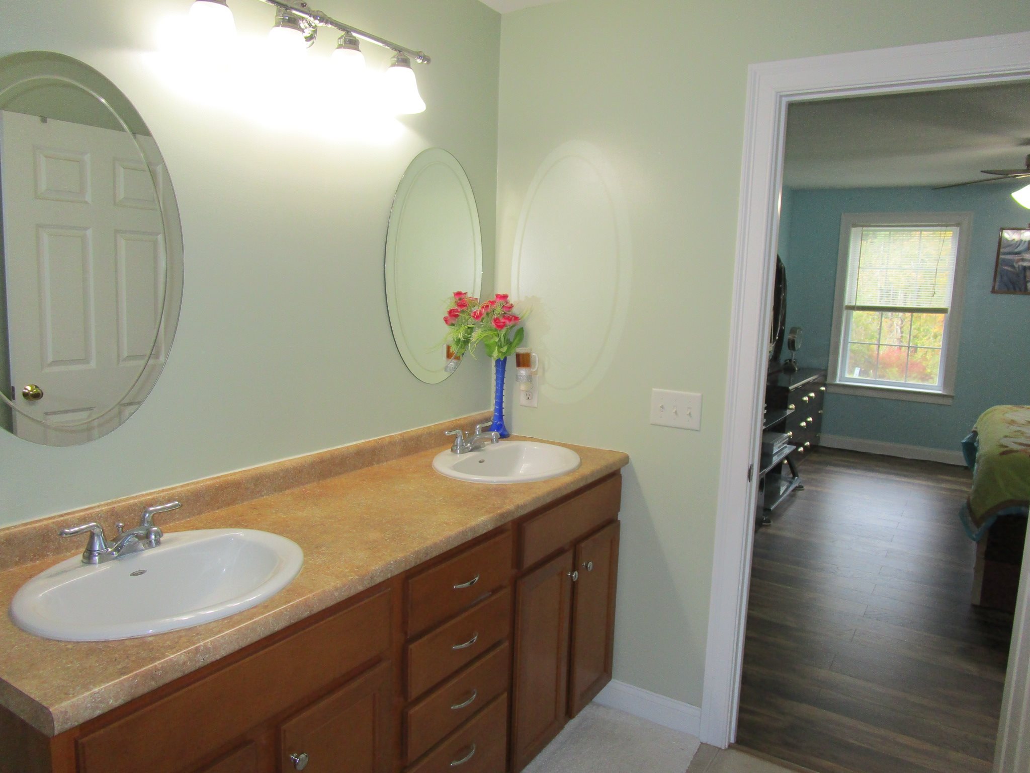 9 Benjamin Way Epping, NH 03042 - Photo 31 of 40