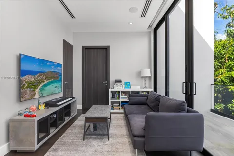 $14,500,000 | 16470 Northeast 30th Avenue, North Miami Beach, FL 33160