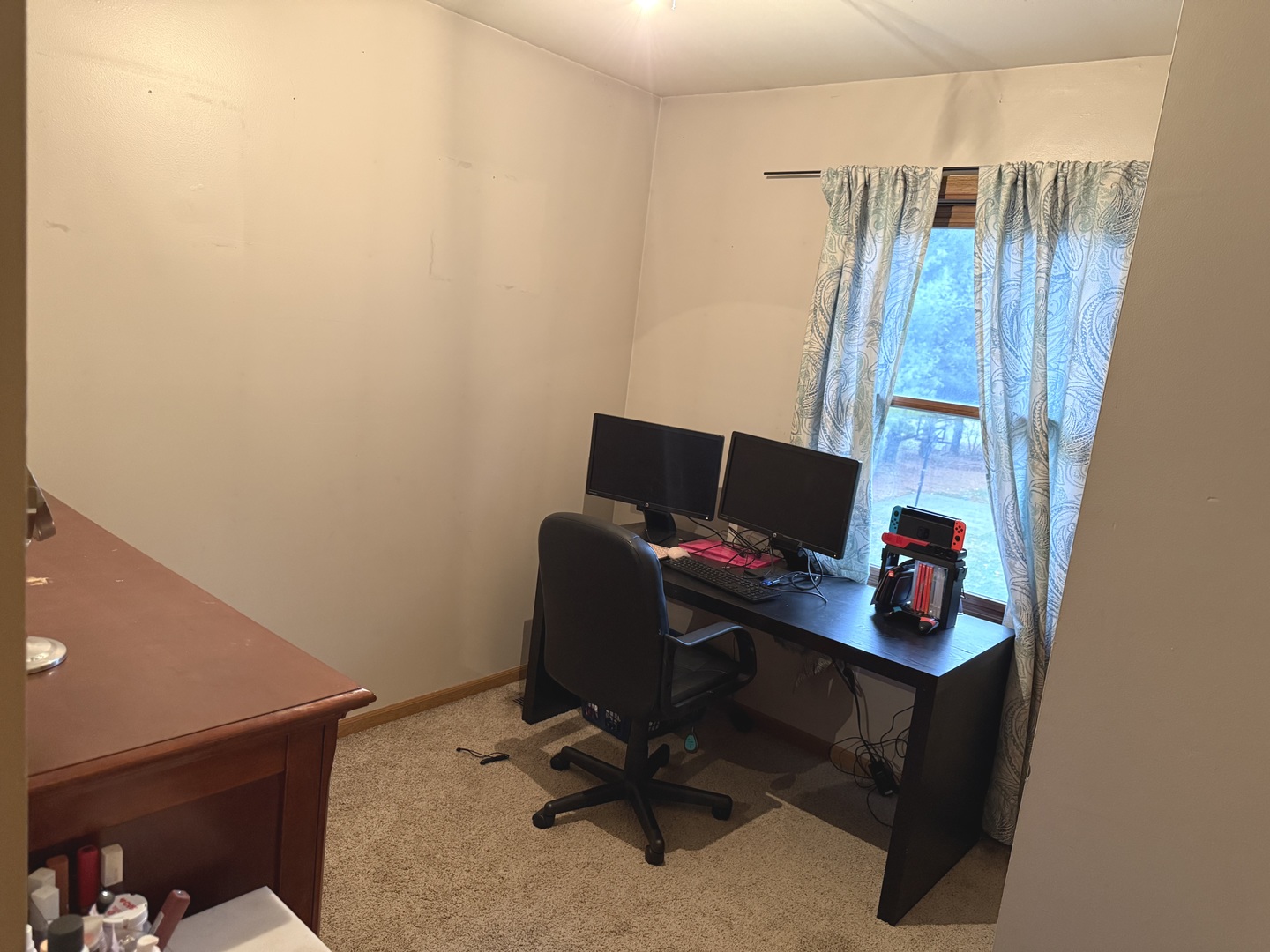 106 Windward Lane Rochelle, IL 61068 - Photo 32 of 42 a view of workspace with wooden floor workspace