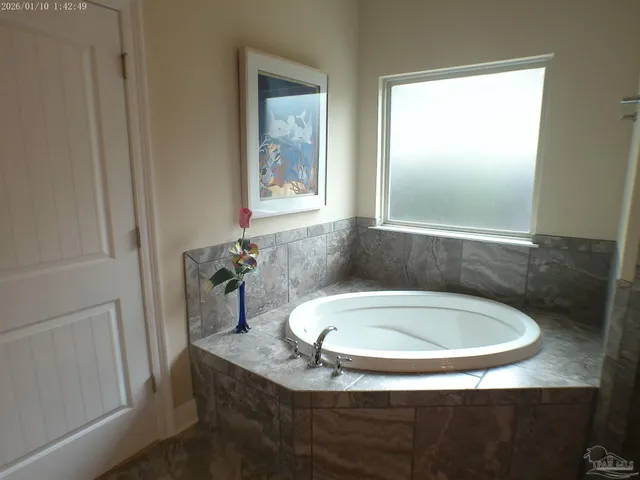 $975,000 | 5807 Dahoon Drive, Pensacola, FL 32526