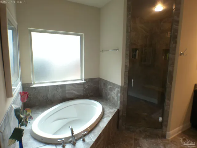 $975,000 | 5807 Dahoon Drive, Pensacola, FL 32526