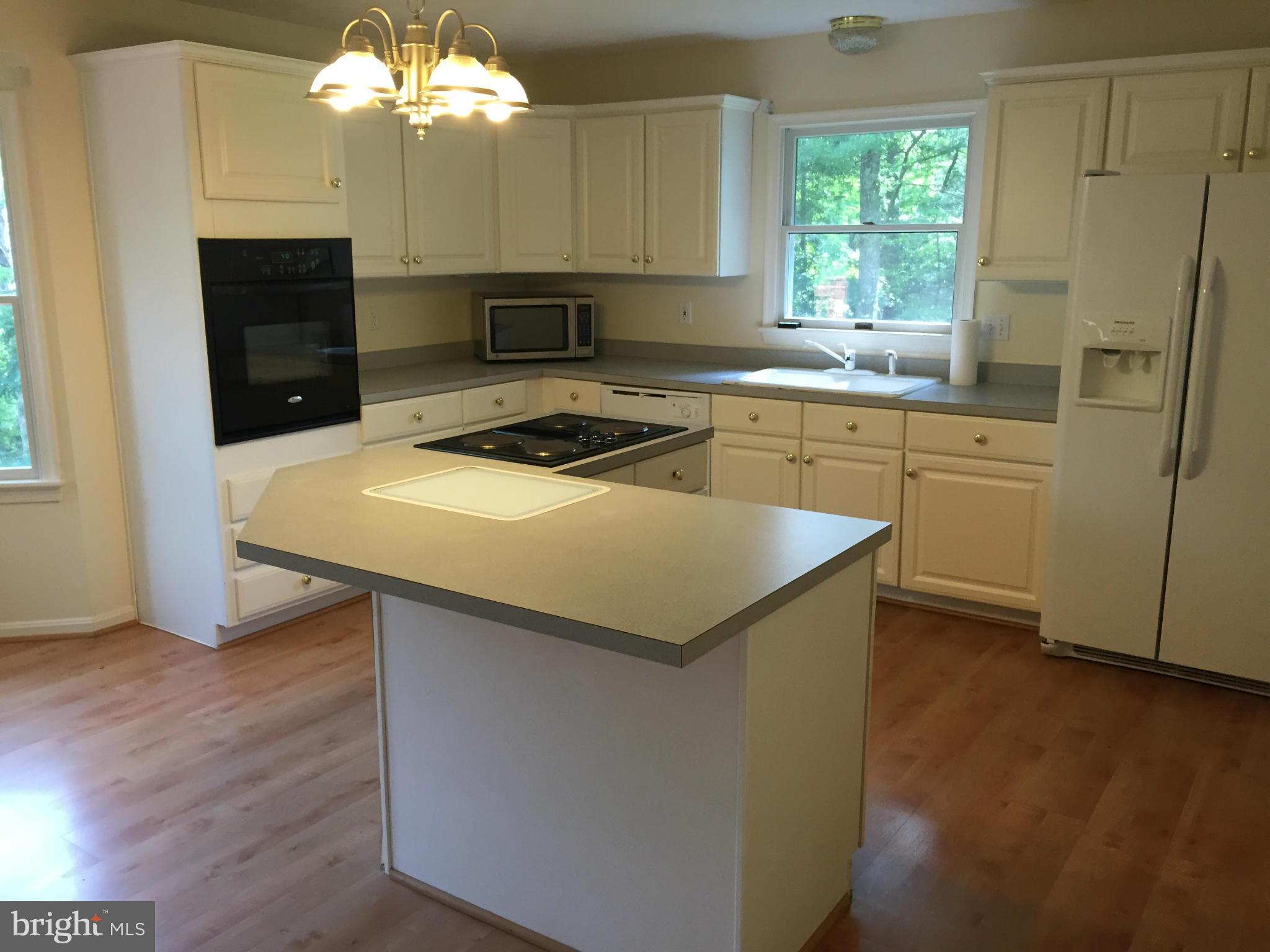 23763 Mill Pond Road Hollywood, MD 20636 - Photo 13 of 27 Kitchen