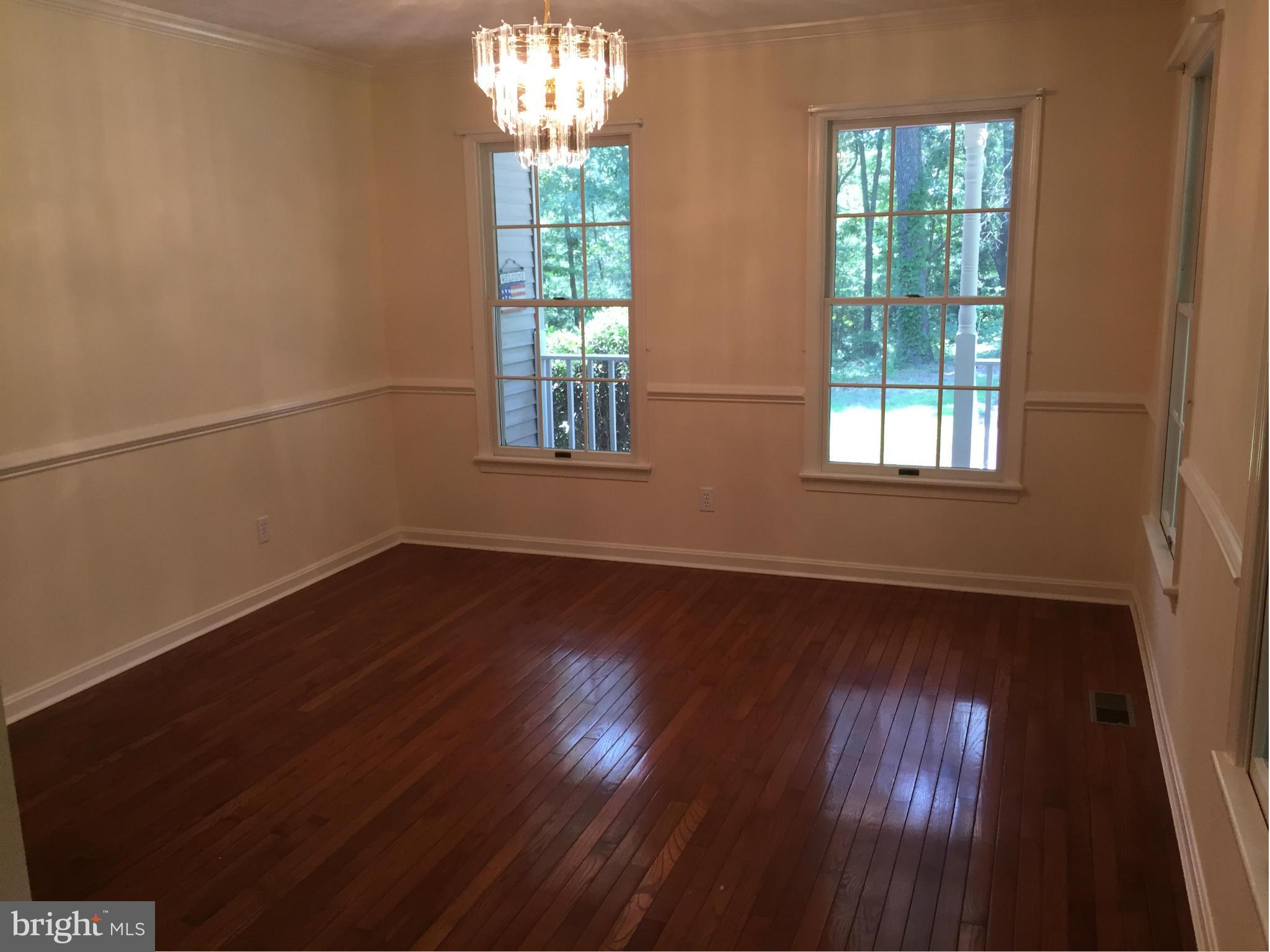 23763 Mill Pond Road Hollywood, MD 20636 - Photo 10 of 27 Dining Room