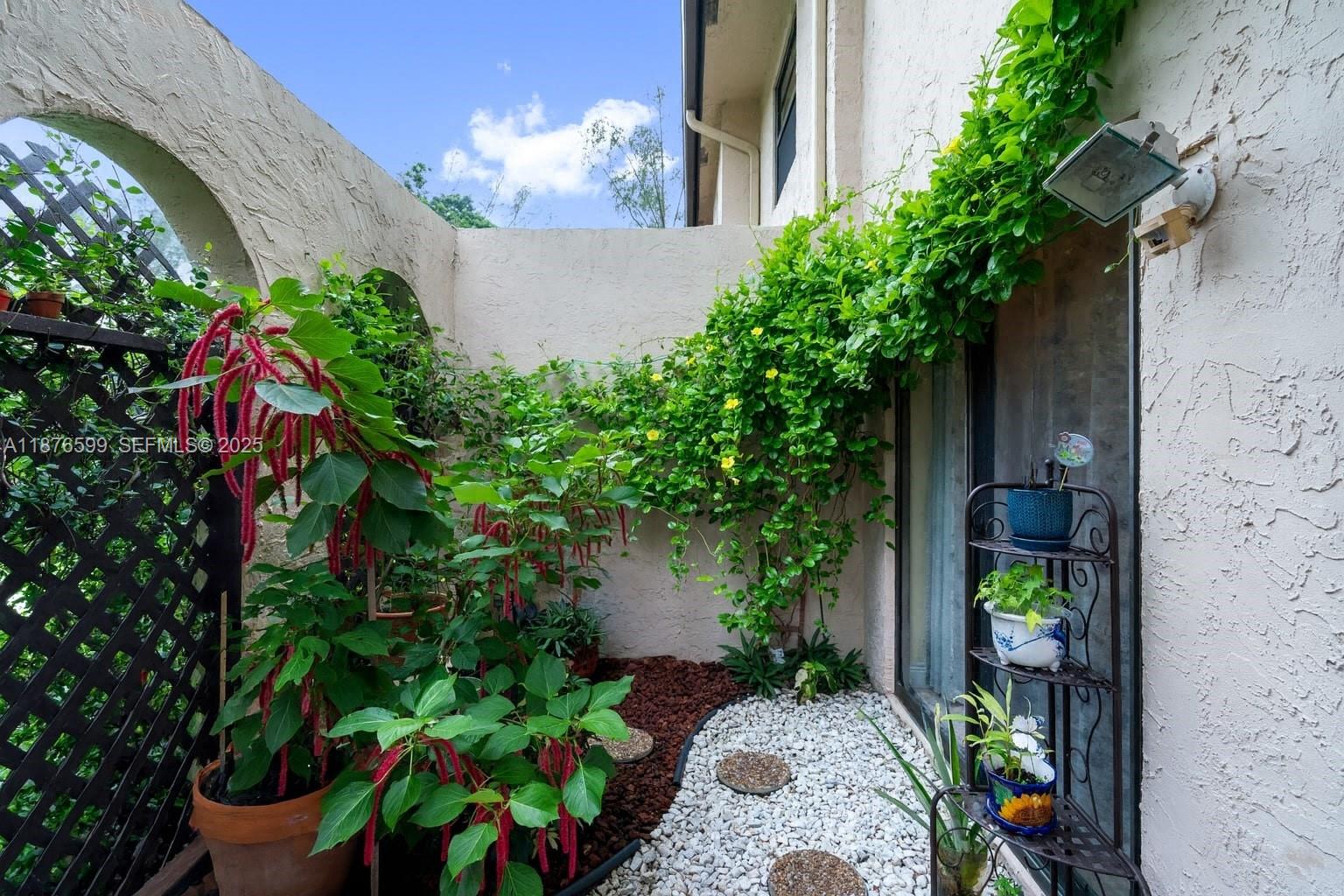 9286 Vista Del Lago, Unit G Boca Raton, FL 33428 - Photo 5 of 49