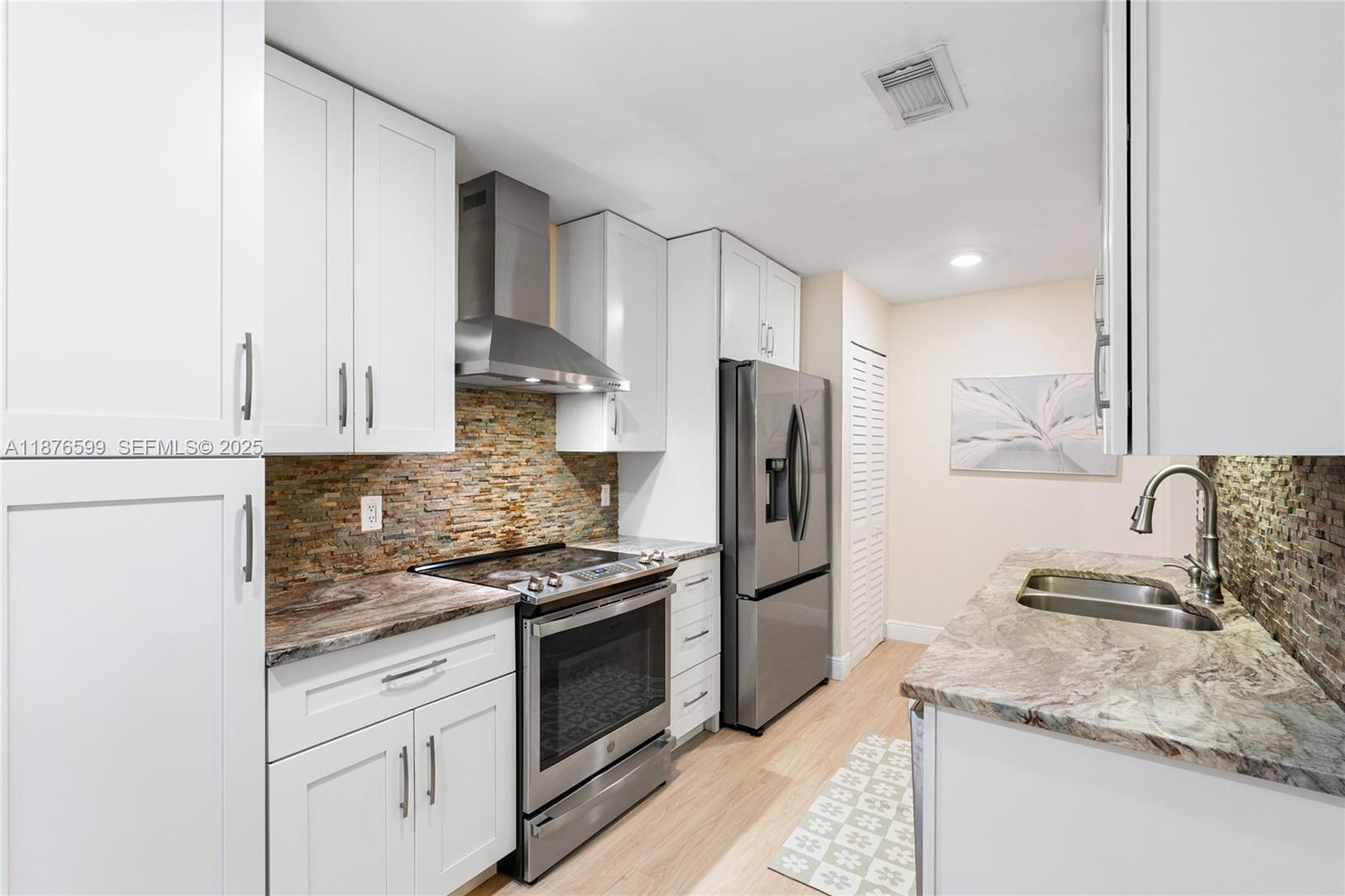 9286 Vista Del Lago, Unit G Boca Raton, FL 33428 - Photo 6 of 49