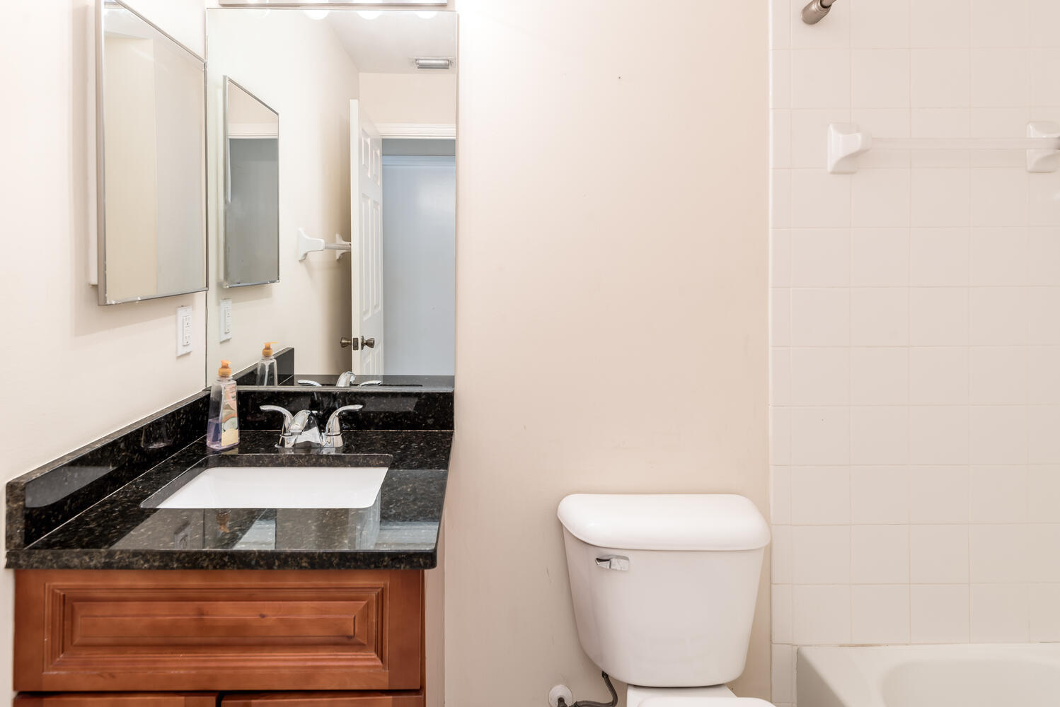 3558 Stratton Lane Boynton Beach, FL 33436 - Photo 14 of 31 Guest Bathroom