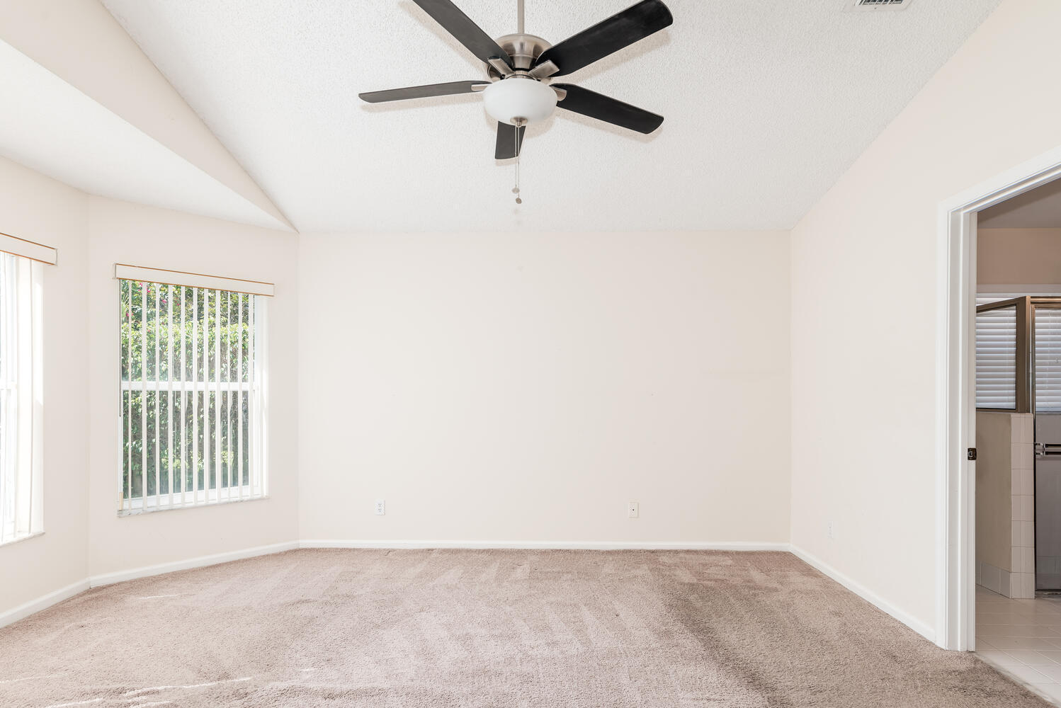 3558 Stratton Lane Boynton Beach, FL 33436 - Photo 17 of 31 Alternate View of the Master Bedroom