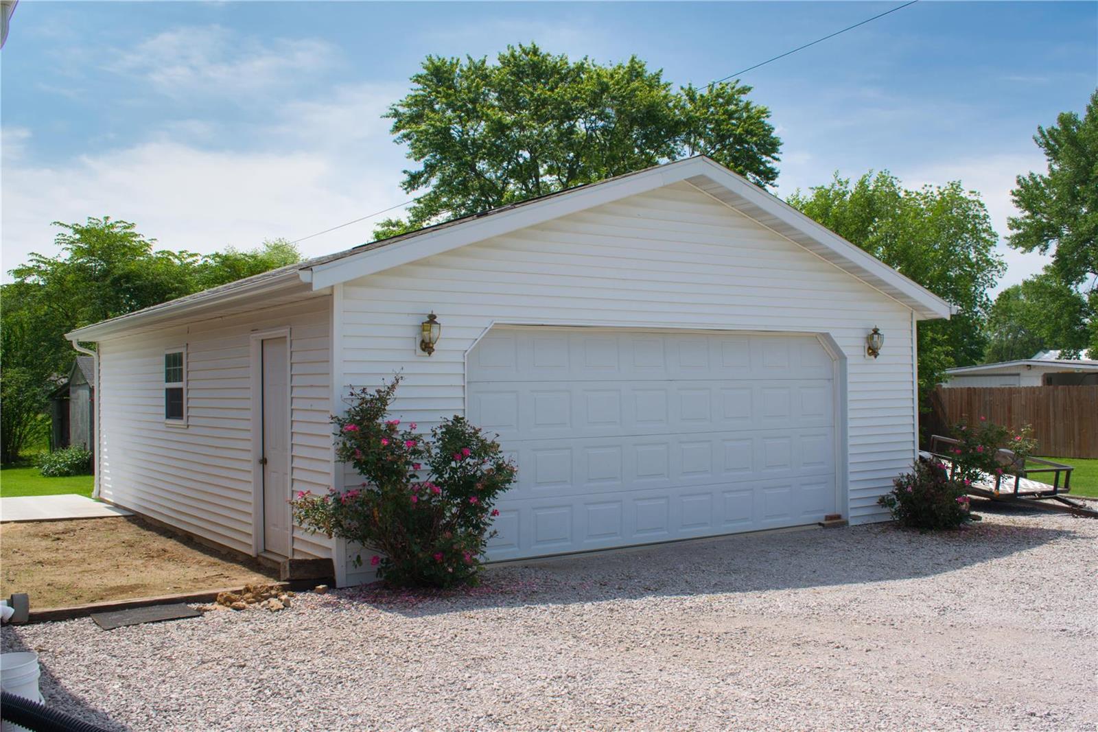 604 Henry Street Prairie du Rocher, IL 62277 - Photo 6 of 41