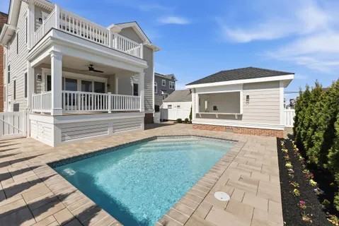 $4,695,000 | 288 86th Street, Stone Harbor, NJ 08247