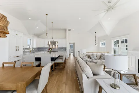 $4,695,000 | 288 86th Street, Stone Harbor, NJ 08247