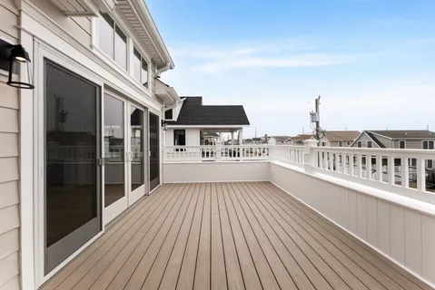 $4,695,000 | 288 86th Street, Stone Harbor, NJ 08247