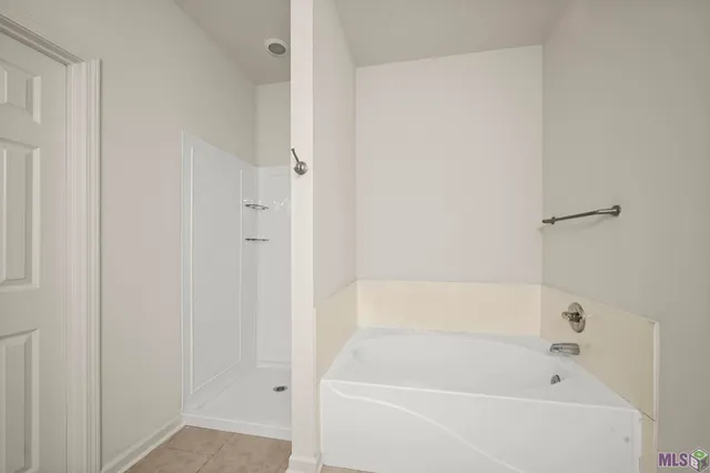 $1,800 | 40344 Crestridge Drive, Gonzales, LA 70737