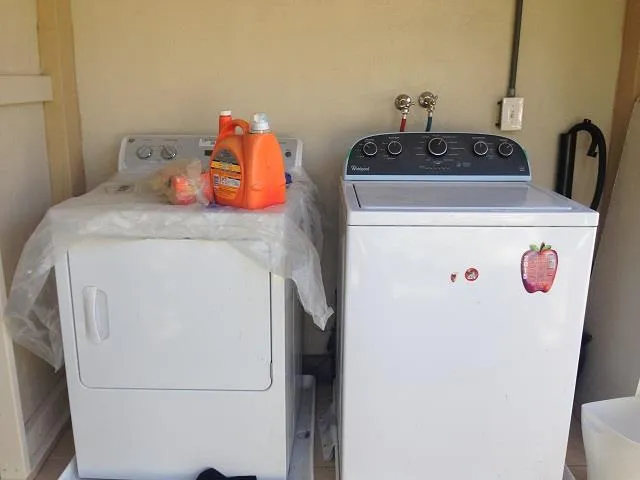 $2,195 | 2011 Ashton Avenue, Unit B, Menlo Park, CA 94025