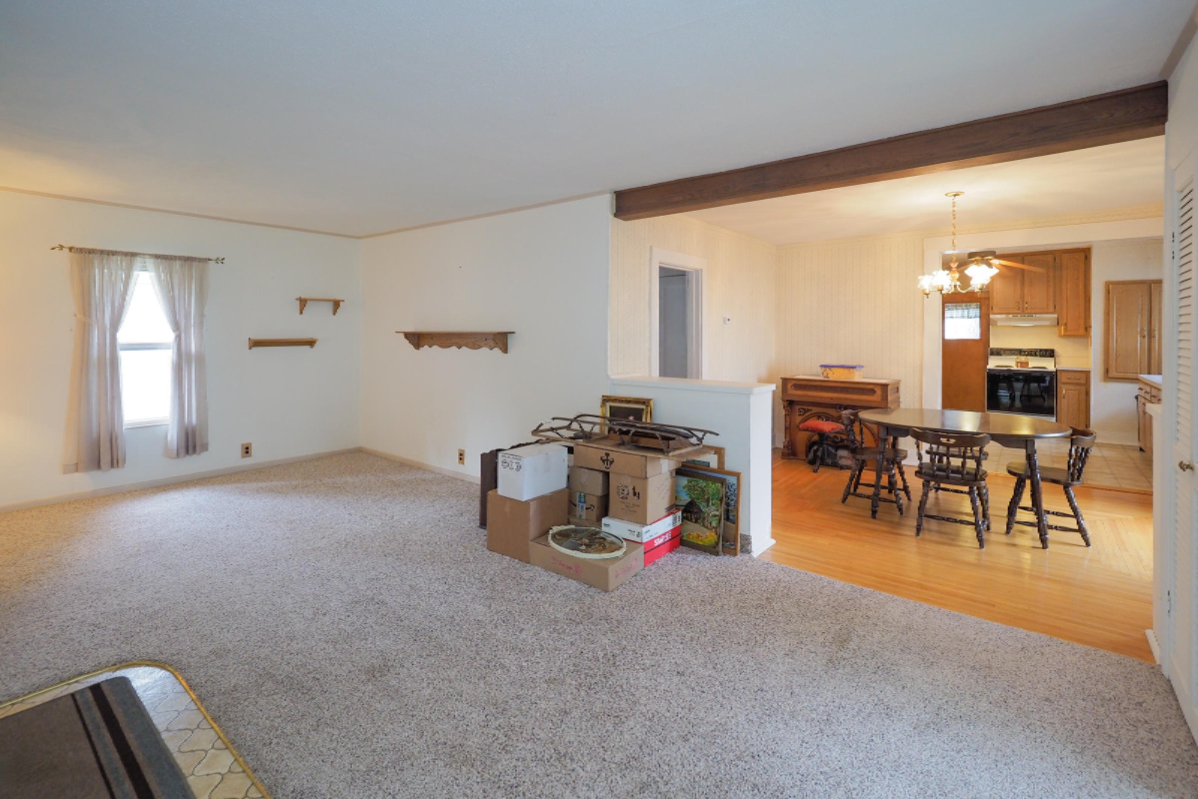 620 Pine Street Three Rivers, MI 49093 - Photo 6 of 27 620 Pine St-106