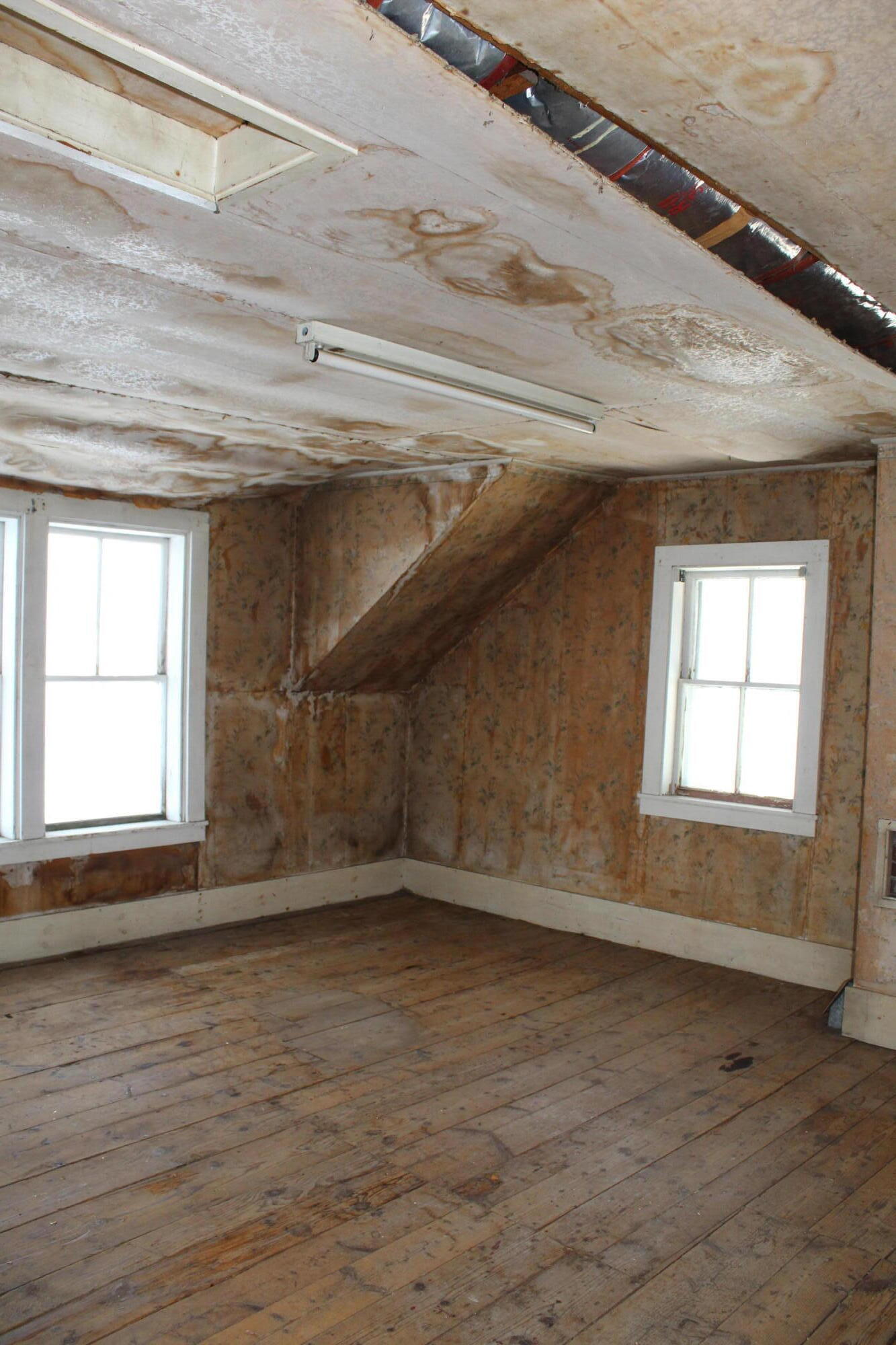 69 Gordon Hill Road Thorndike, ME 04986 - Photo 12 of 36 Upstairs room 4