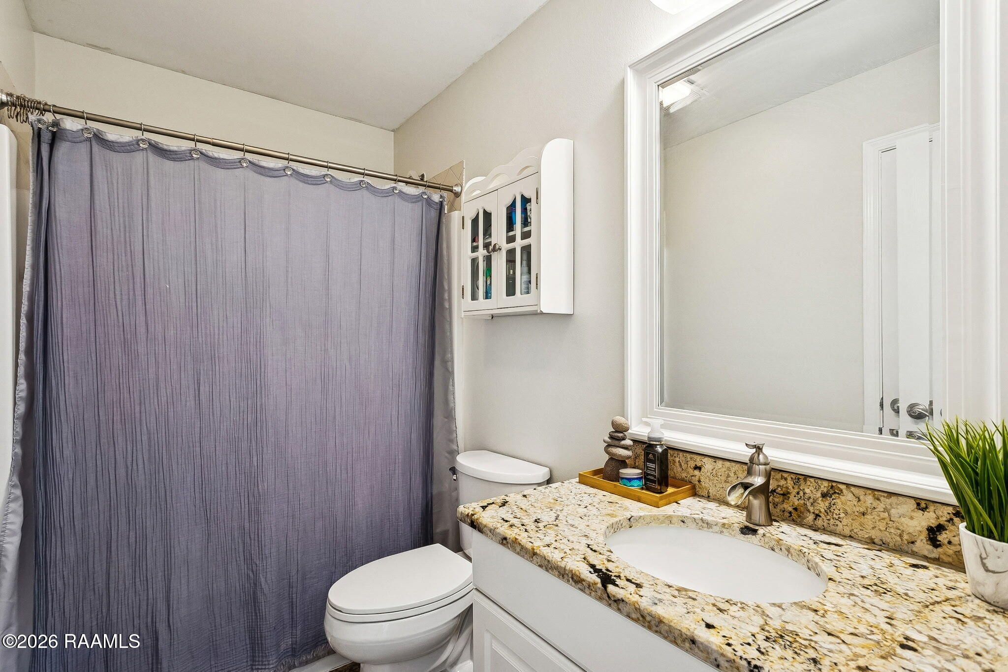 70317 7th Street Covington, LA 70433 - Photo 13 of 18 Guest Bath