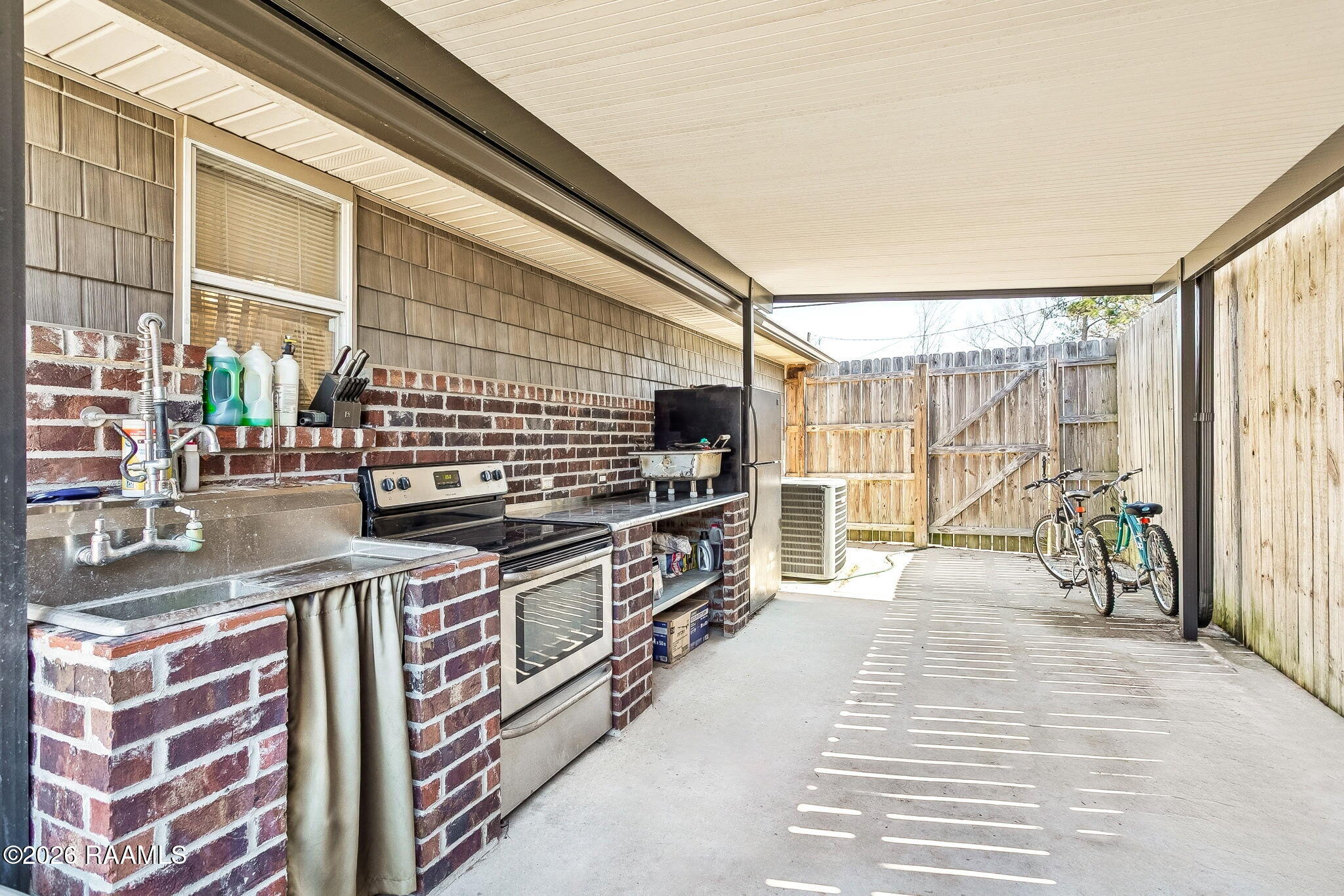 70317 7th Street Covington, LA 70433 - Photo 15 of 18 Outdoor Kitchen