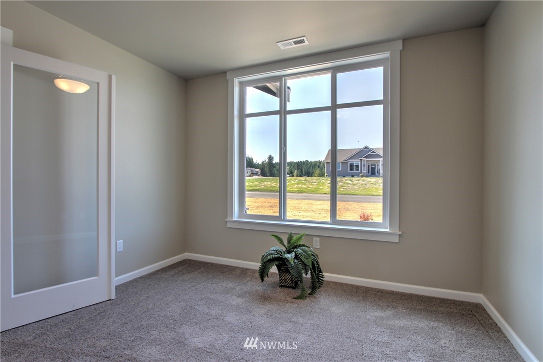 27616 Grandview Road Arlington, WA 98223 - Photo 7 of 32 Gallery Image 7