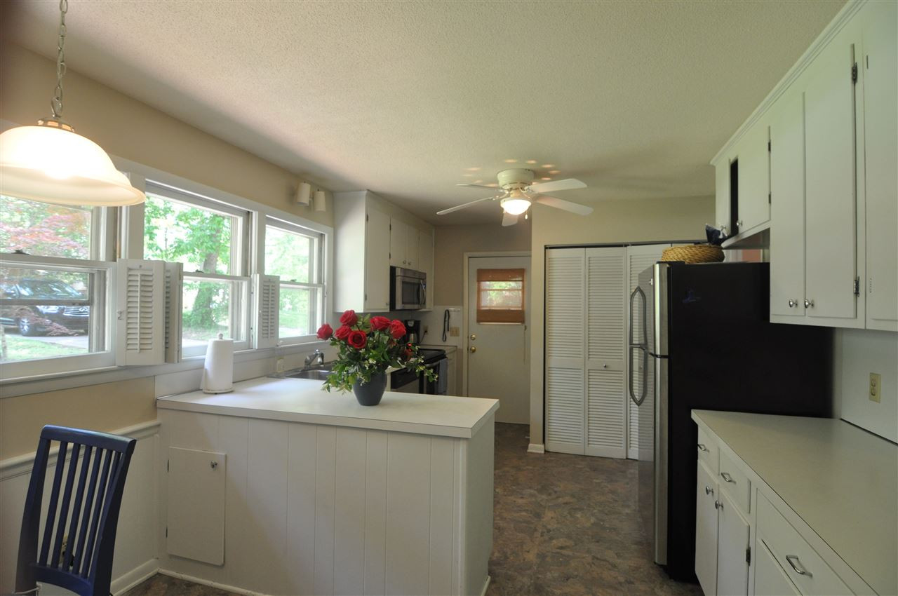 3313 Mesa Court Raleigh, NC 27607 - Photo 3 of 25 Photo 3