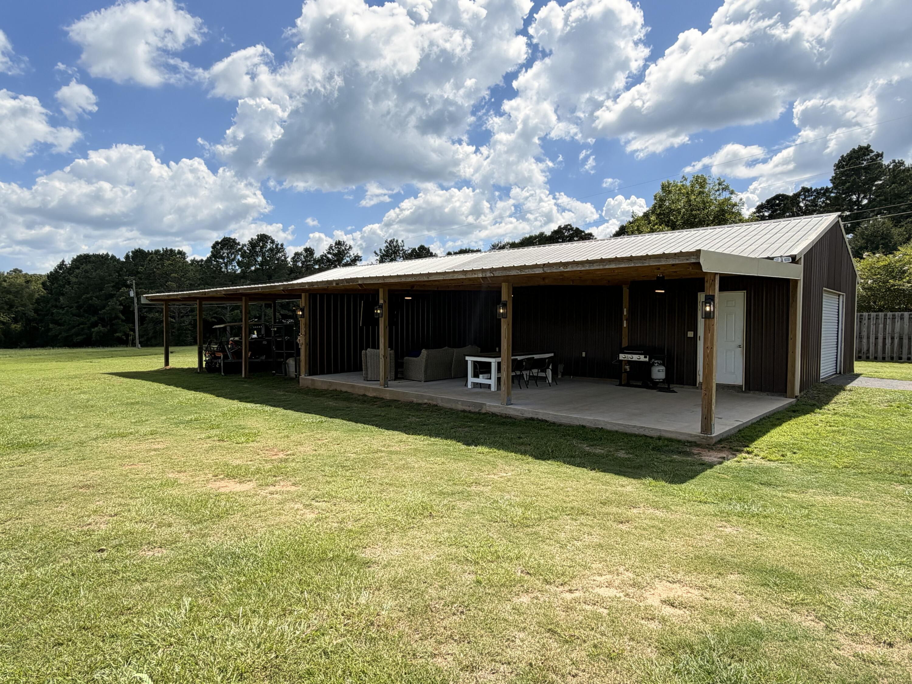 17576 Enoch Road Andalusia, AL 36421 - Photo 5 of 61 IMG_4634