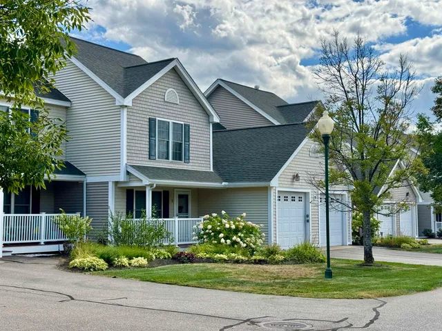 $569,900 | 11 Intervale Outlook Circle, Unit 3, Conway, NH 03860