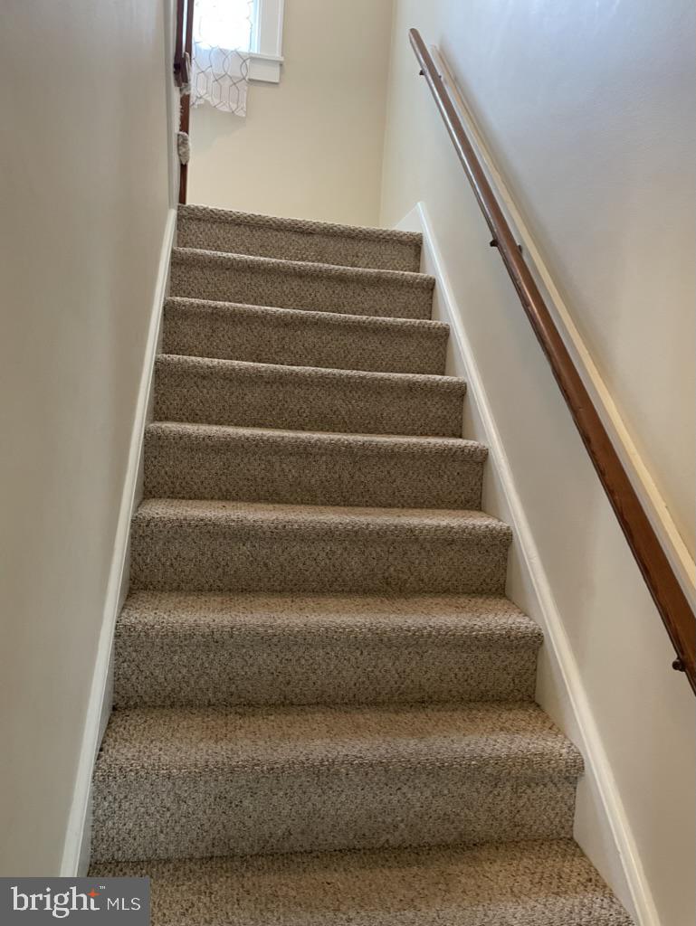 305 North Main Street Hurlock, MD 21643 - Photo 9 of 20 a view of entryway