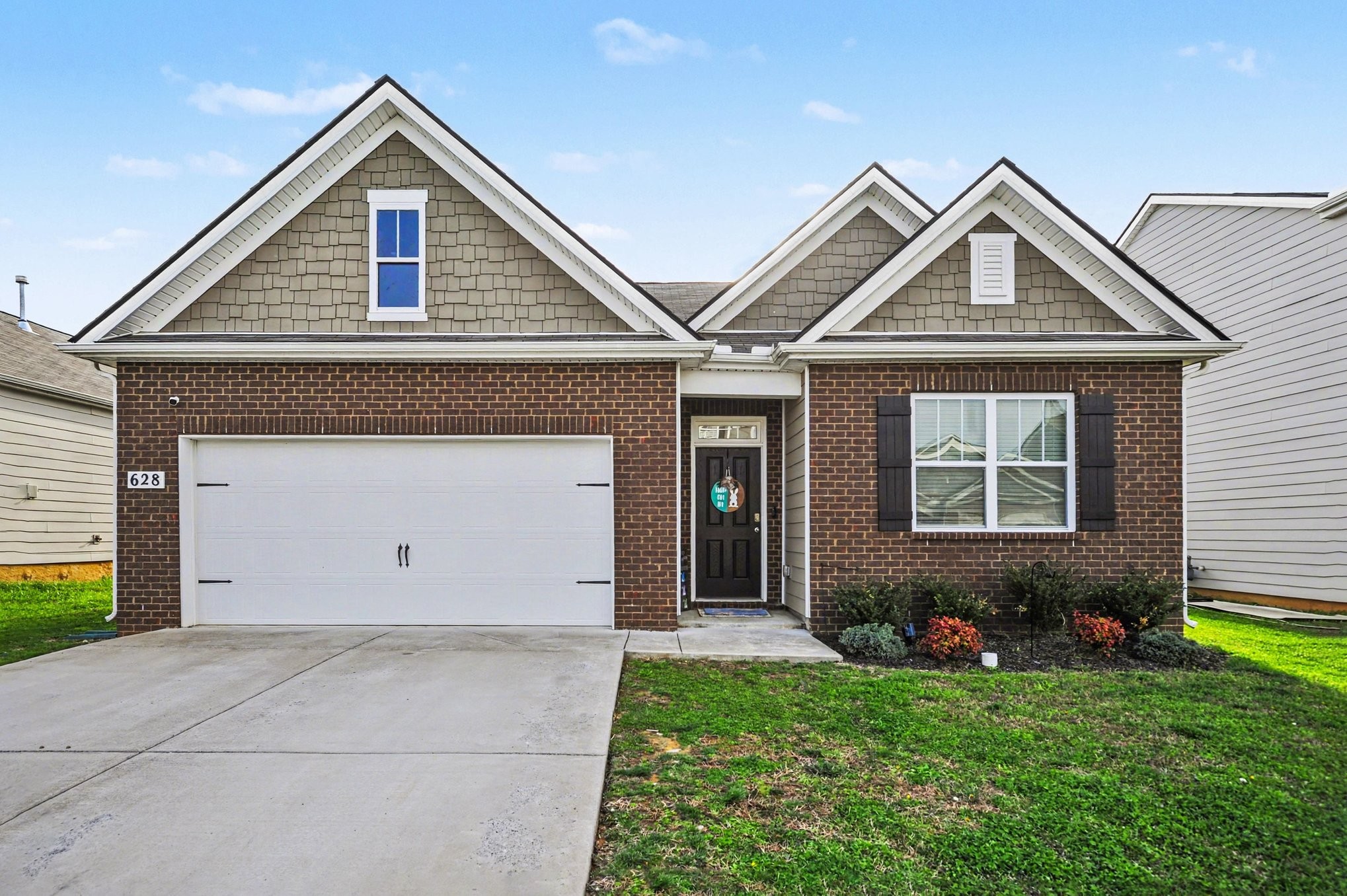 628 Pine Bloom Road Lebanon, TN 37087 - Photo 2 of 25 a view of front of house with a yard